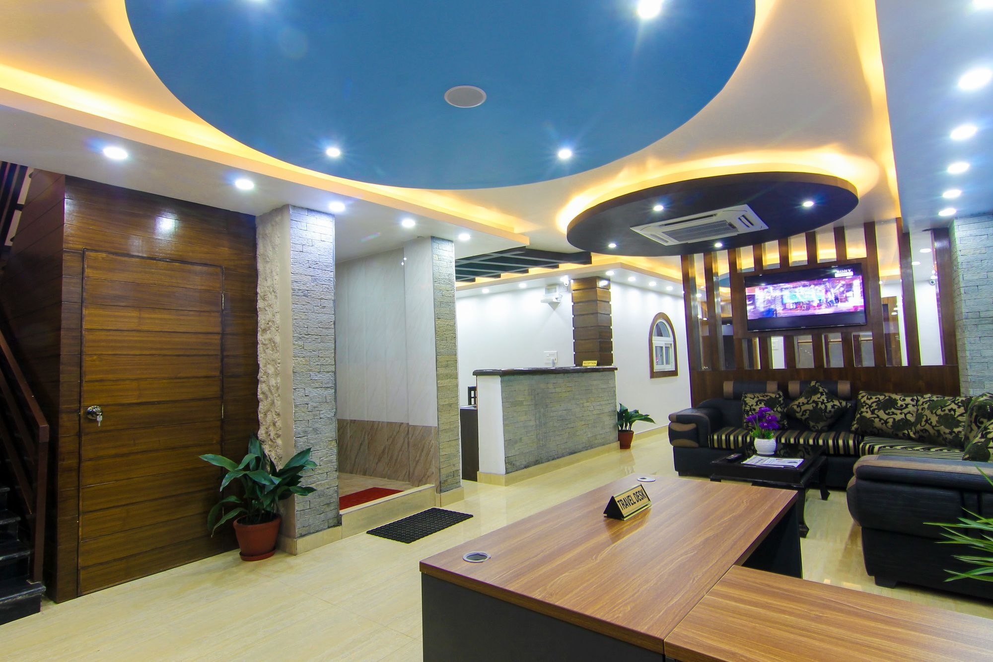 Hotel Lakeside Похара Екстериор снимка